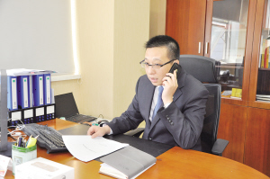 他帶領(lǐng)團(tuán)隊(duì)積極拓展業(yè)務(wù)  王偉注重自身學(xué)習(xí)，曾獲中行蘇州分行十佳基層管理者等殊榮