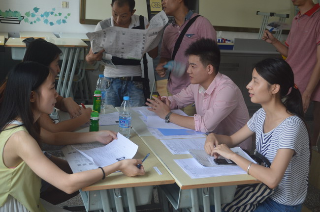 2014夏季大型招聘會勝利閉幕，網(wǎng)絡(luò)專場繼續(xù)