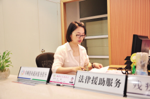 高楊：情系居民  服務(wù)社區(qū)