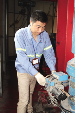 李懷金：甘當(dāng)先鋒  筑造大港