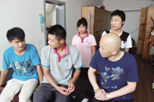 沈?qū)毎l(fā)和他的殘疾小伙伴們