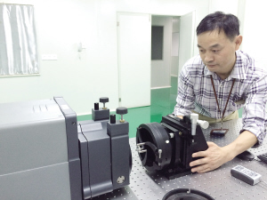 曹雪官：實現(xiàn)光學(xué)元件亞納米標(biāo)準(zhǔn)