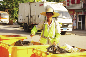 陳永明高溫下的城市美容師