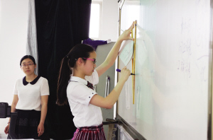 陸 珂共青團(tuán)員中的 佼佼者