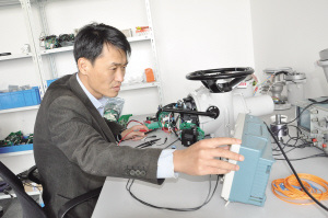 張慶軍——打造工業(yè)制造領(lǐng)域的“智能芯”