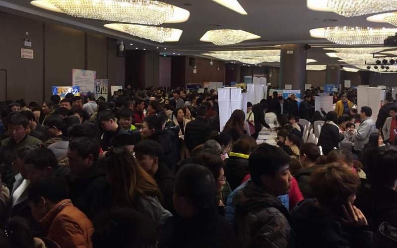 人才“擠擠”——太倉市2018春季招聘會線下招聘會圓滿落幕