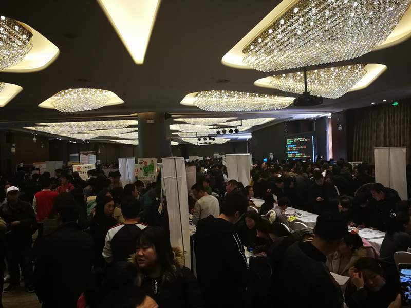 人才“擠擠”——太倉市2018春季招聘會線下招聘會圓滿落幕