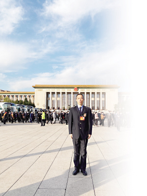 全國(guó)勞模孫惠棟——25載堅(jiān)守十米車(chē)廂