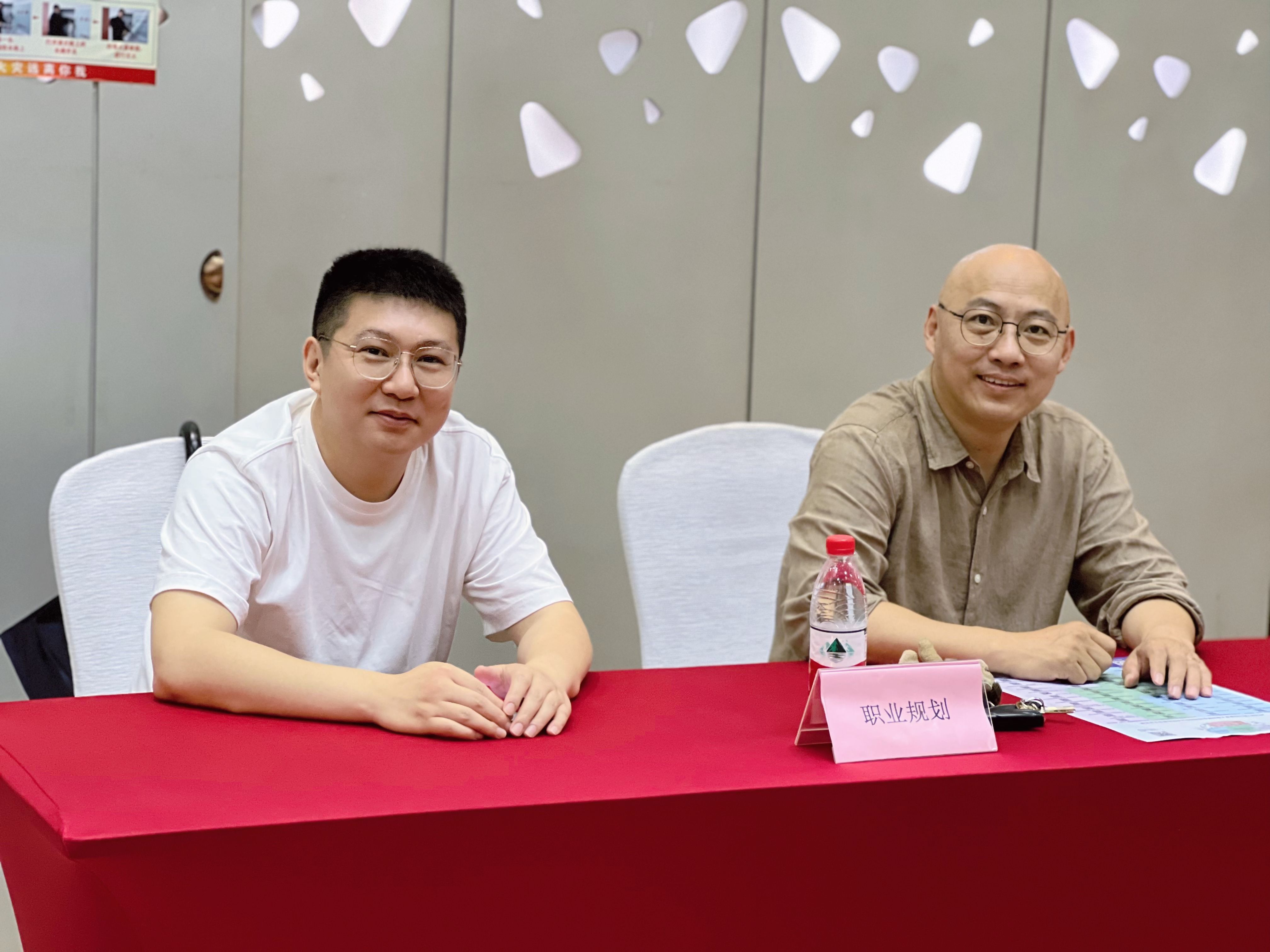 2024太倉夏季畢業(yè)生招聘會圓滿落幕：風雨無阻，共筑就業(yè)橋梁